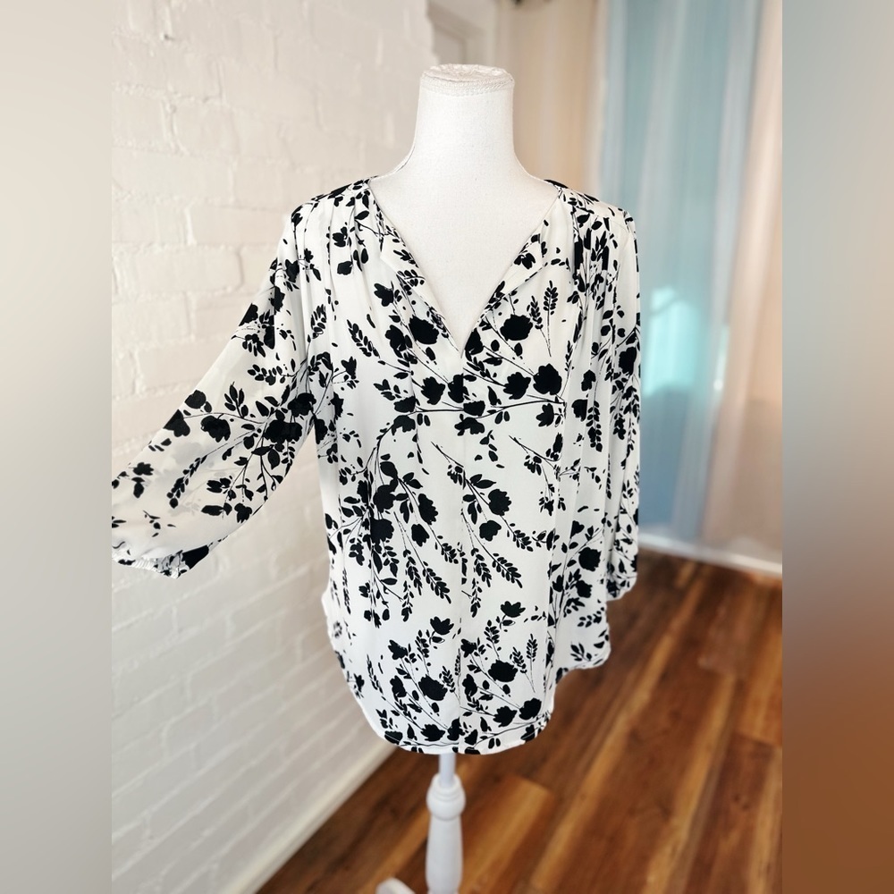 Pleione Nordstrom Rack White and Black Floral Blouse